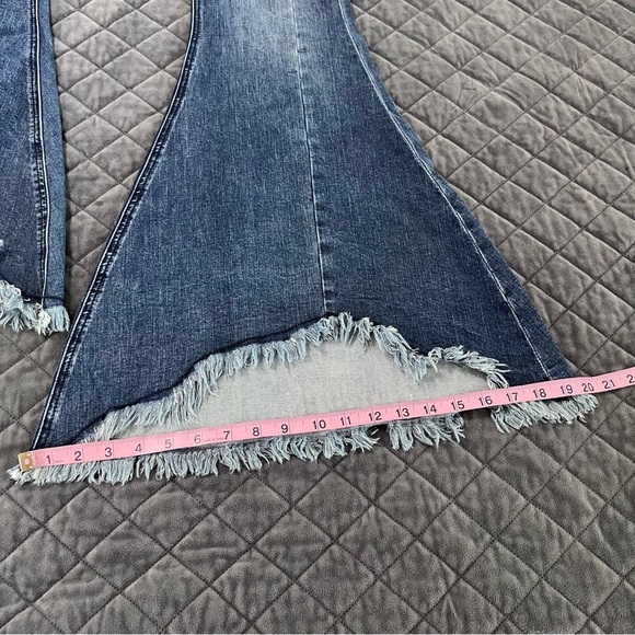 Grace in LA Flare Jeans Women's 28 Raw Hem Bell Bottom High Waist CL - Picture 10 of 11